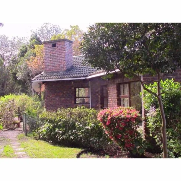 Forest Nest Cottage, Tsitsikamma, hotell sihtkohas Stormsrivier
