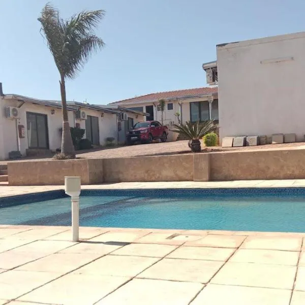 JandJ Guest House, hotel i Armburg