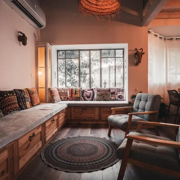 וילה בקיבוץ דפנה - אירוח וטיולים בלב טבע פראי，位于达夫纳的酒店