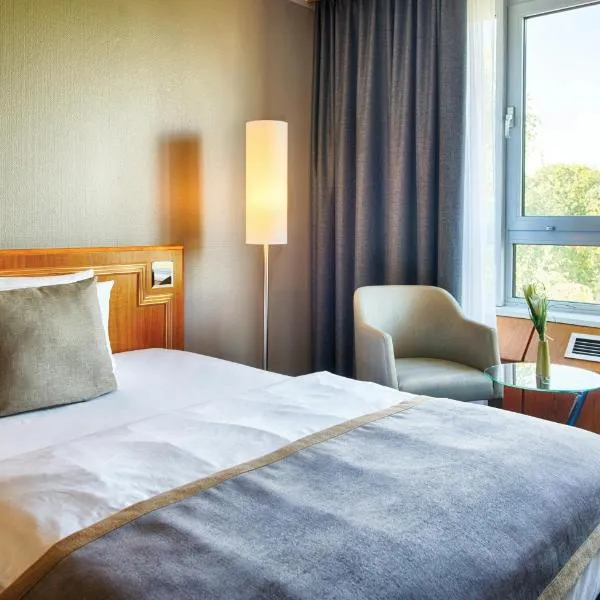 Leonardo Hotel Köln Bonn Airport, hotel em Colônia