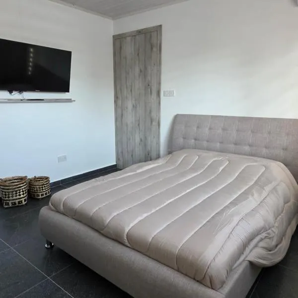 Relaxing small home, hotel di Armenokhori