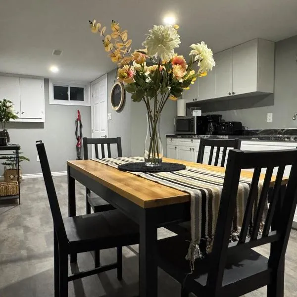 Sudbury में, होटल Private Apartment for Business & Couples