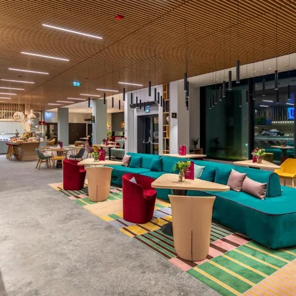 Hampton By Hilton Wroclaw Airport, hotel em Breslávia