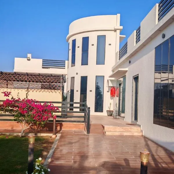 Highness Villa Nizwa, хотел в Низва