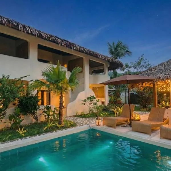 Viesnīca Parrots Boutique Resort pilsētā Sanvisente