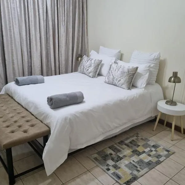 Serene Apartment at Arlington with power backup, hotelli kohteessa Bulawayo