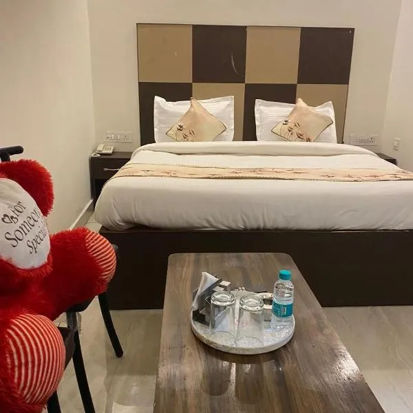 Ace hotel, מלון בZirakpur