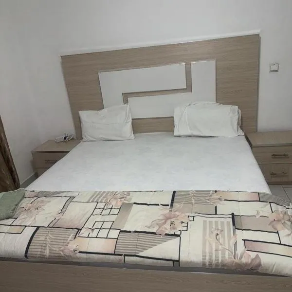 Résidence OUZA, hotel u gradu Dakar