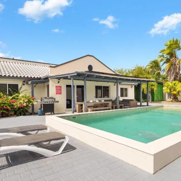 Salinja Cerca 2-B, hotell i Palm-Eagle Beach