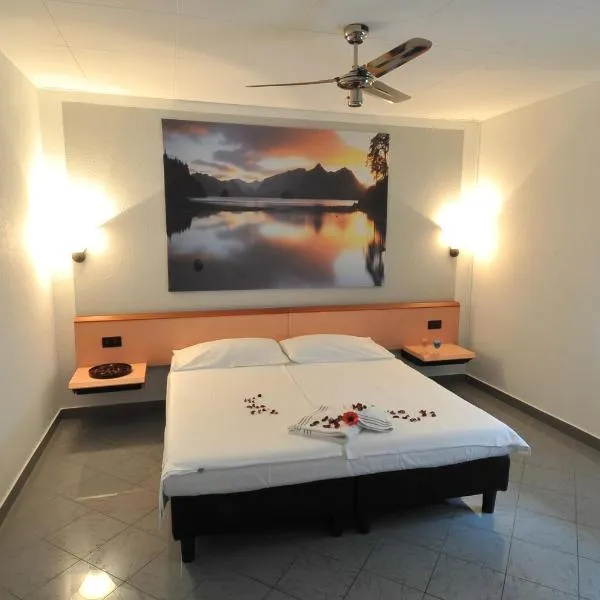 Hotel Bahnhof Haus, hotel en Chiasso