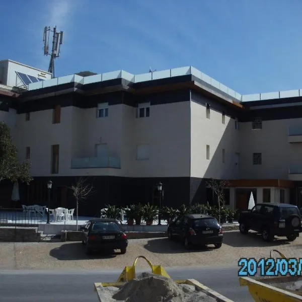 Hotel La Duquesa, ξενοδοχείο σε Pinos Genil