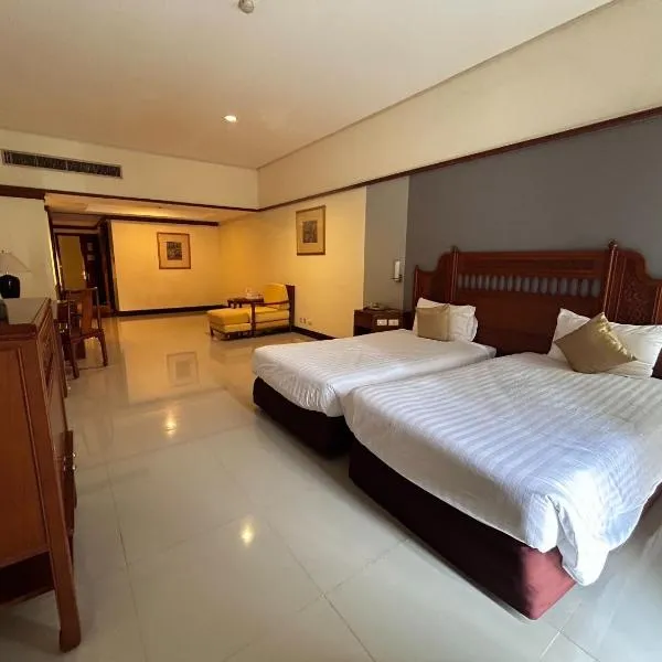 Loei Palace Hotel, hotel in Loei