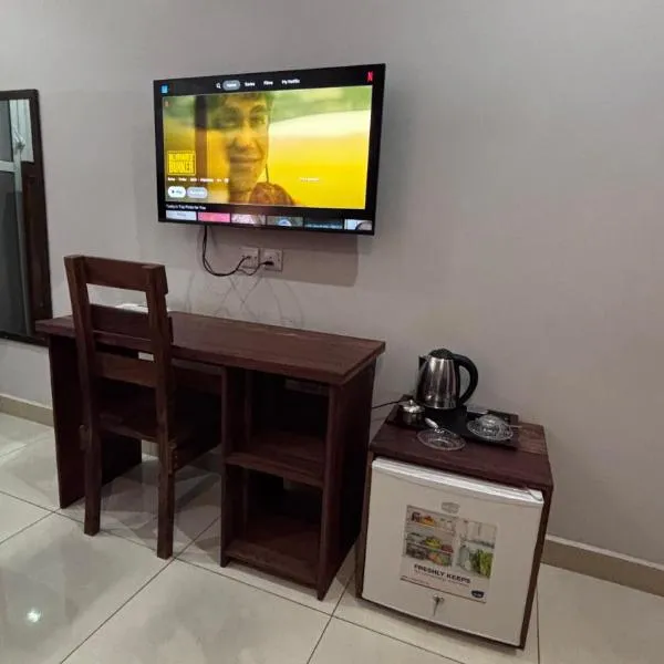 Nangero Royal Hotel, hotel 