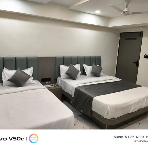 Hotel 7 CR, hotel u gradu 'Ahmedabad'