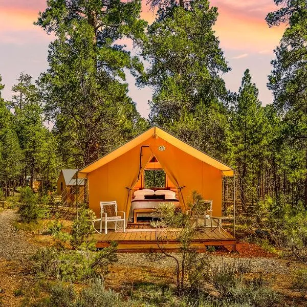 Highland Grand Canyon Glamping, hotel en Grand Canyon Village