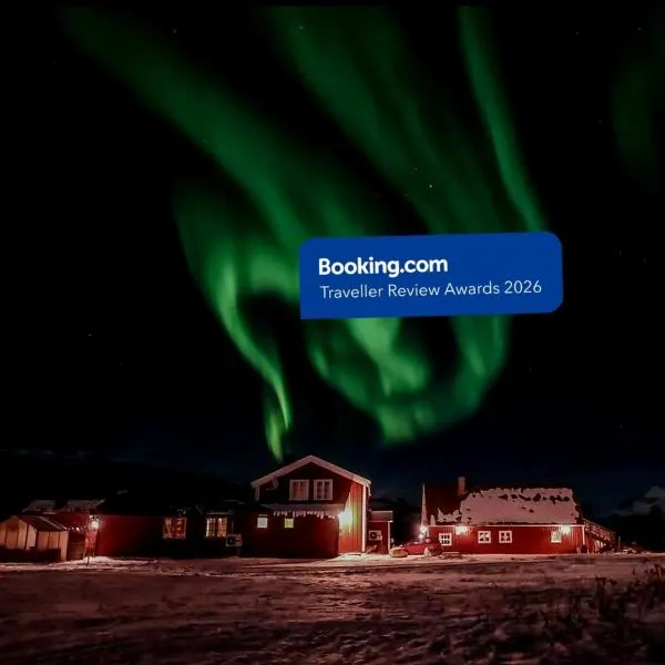 Aurora Lodge Helligskogen with sauna, hotel em Helligskogen