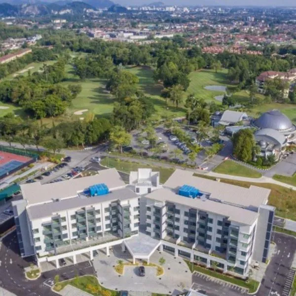 Meru Suites at Meru Valley Resort, hotel in Ipoh