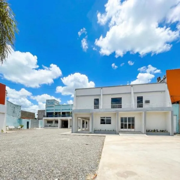 Hotel Villa Nova, viešbutis mieste Arapiraka