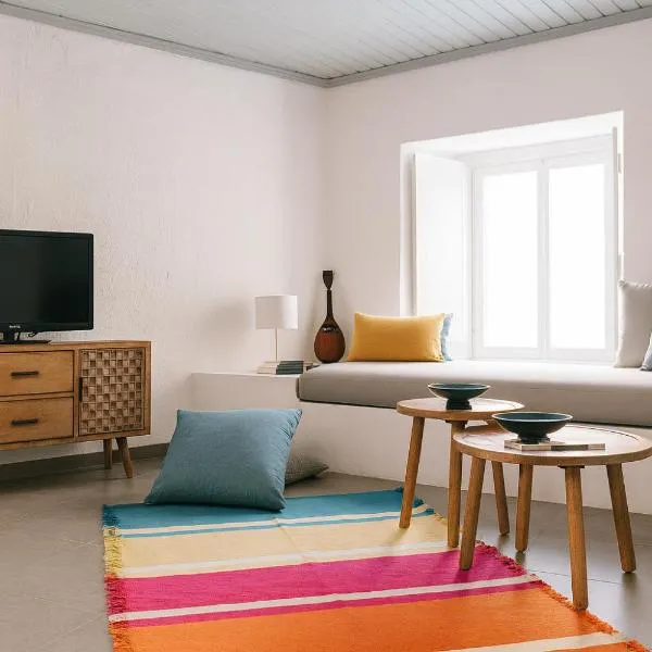 Keresbino Hydra Port House، فندق في هيدرا