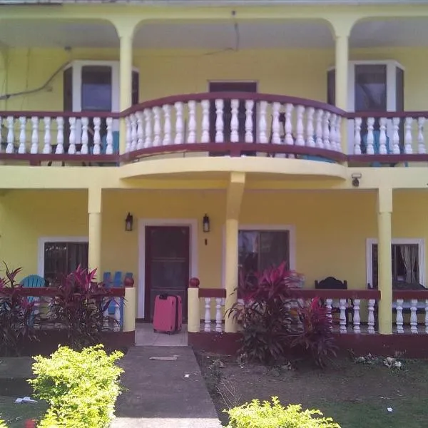 Reach For The Islands: Corn Adası şehrinde bir otel