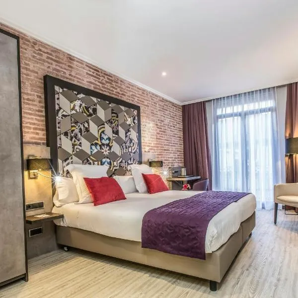 Leonardo Hotel Barcelona Las Ramblas: Barselona'da bir otel