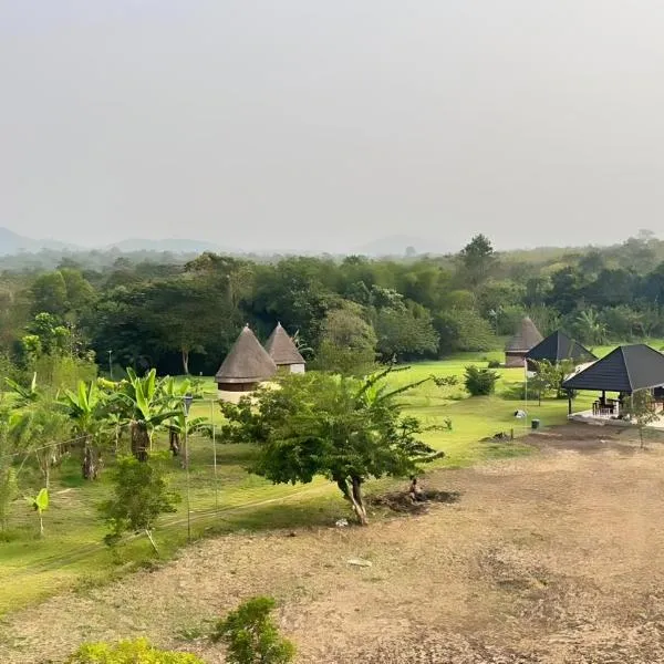 REFUGE du MONT AGOU, hotel en Liatonou