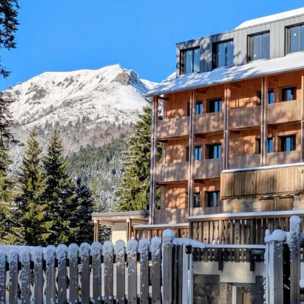 Le Rocher Du Cerf، فندق في لو ليوران