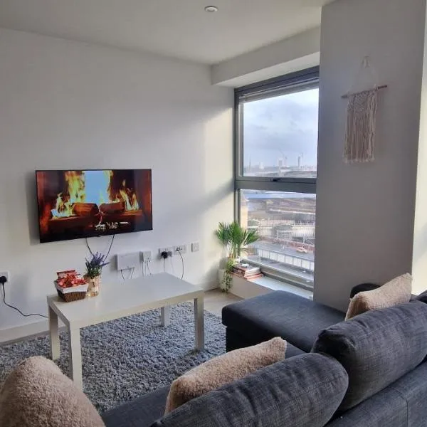 Modern High-Rise 1BR, Panoramic City Views, hotel a Birmingham
