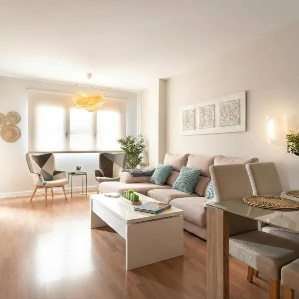 EnjoyGranada Sky Penthouse Luxury 3BR, Pool and Amazing Views, hotel din Granada