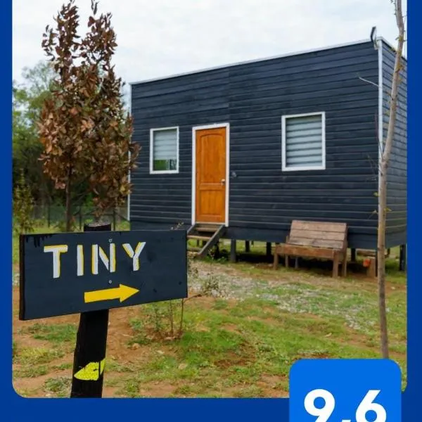 Tiny estrella sur y tinaja, hótel í Pitrufquén