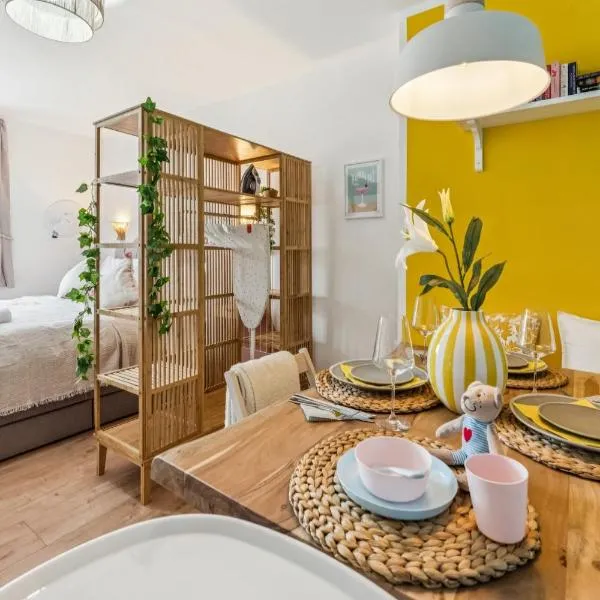 Hellohome I Wohlfühl Design I Boxspring I Parkplatz I City Apartment Happy, hótel í Braunschweig