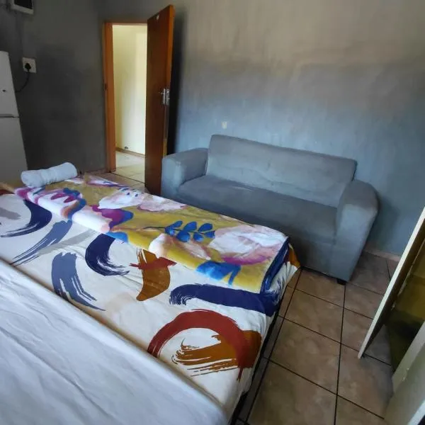 Mama R's Hostel life vibes, hotel em Newcastle