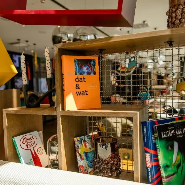 Motel One Köln-Mediapark, hotel v Kolíne