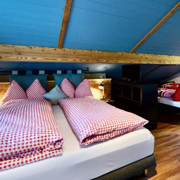 Berggasthaus Eggberge - Boutique Mountain Hotel - Access via Cablecar, מלון באלטדורף