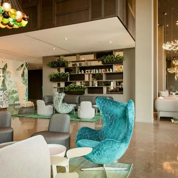 Motel One Barcelona-Ciutadella, hotel en Barcelona