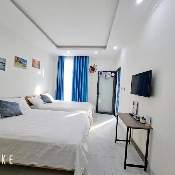 Ánh Dương Homestay - Coastal stop - Just 2 mins walking to Eo Gio, hotel di Quy Nhon