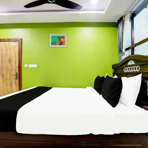 Hotel O Savoy Grand, hotel i Warangal