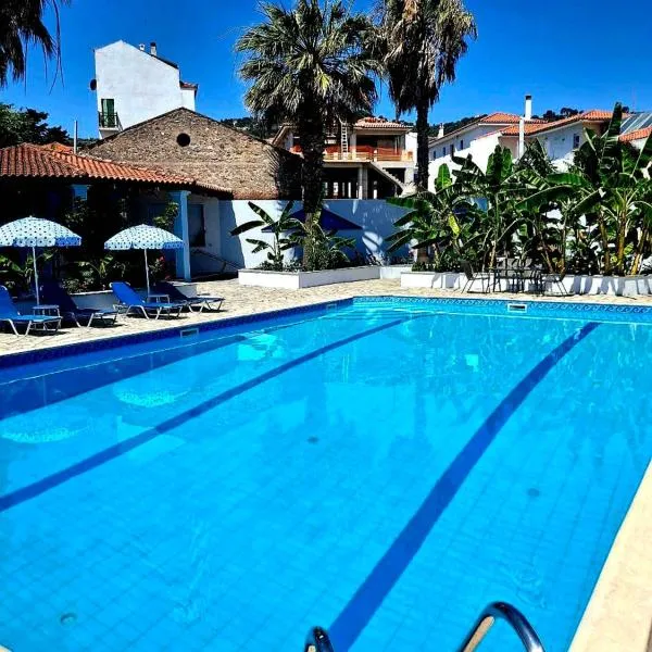 Dolphin Hotel, hotel a Skopelos Town