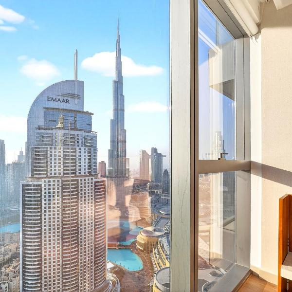 Iconic 4BR with Burj & Fountain Views Boulevard Point, Dubai