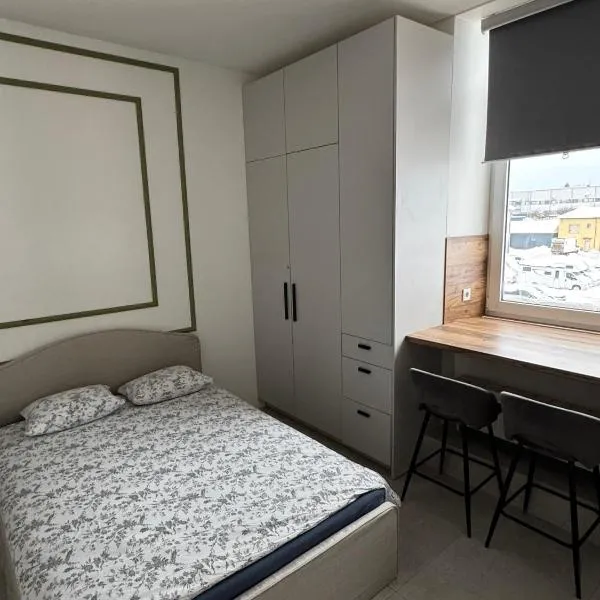 16 Airport Apartment, hotel Vilniusban