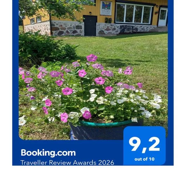 Vakari Puhketalu, hotel en Vakari