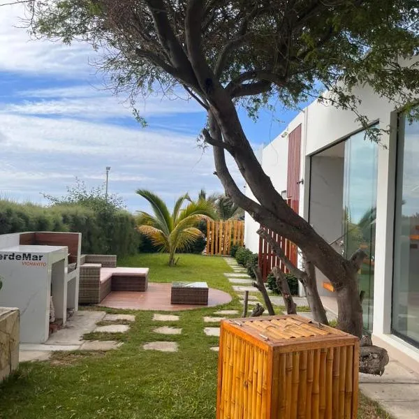 비차이토에 위치한 호텔 Bungalow VerdeMar con Jacuzzi Frente al Mar