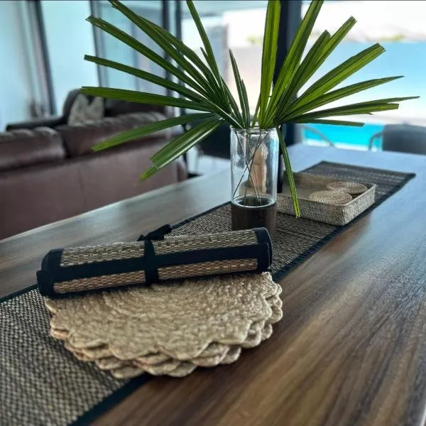 Bure 30 Luxury Villa, hotel em Nadi