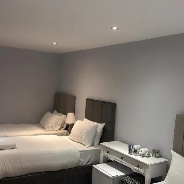 Viesnīca Edinburgh West Residence Edinburgā