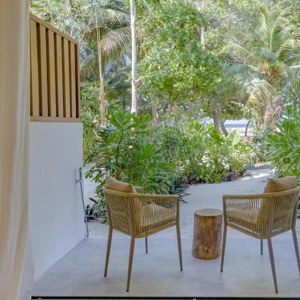 Biosphere Beach, хотел в Дхаравандху