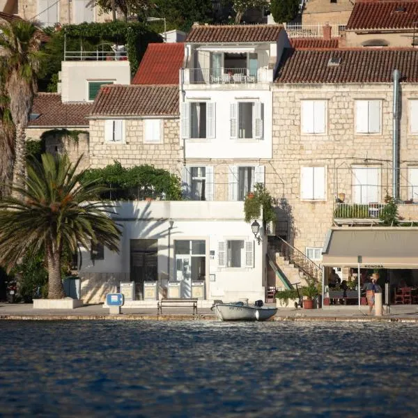 Villa Riva, Vis, hotel i Vis