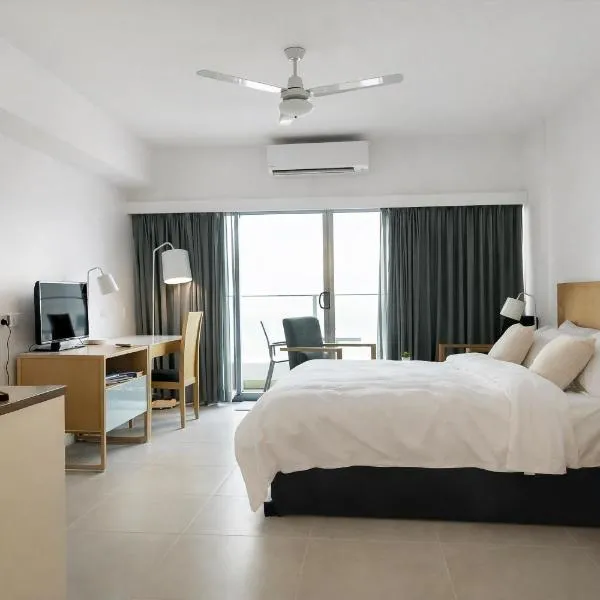 Darwin Central Escape Hotel Style Apartment with Kitchen , Pool , Gym , Car Park,Balconey: Darwin şehrinde bir otel