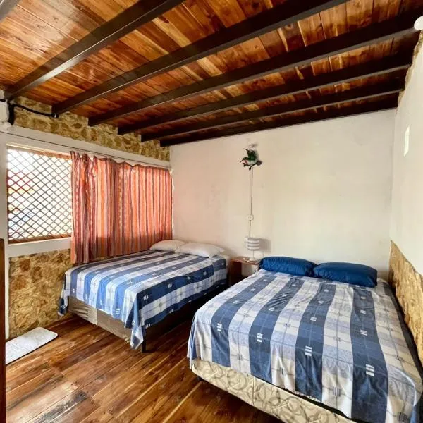 Hotel Colibrí Petén, hótel í Santa Elena