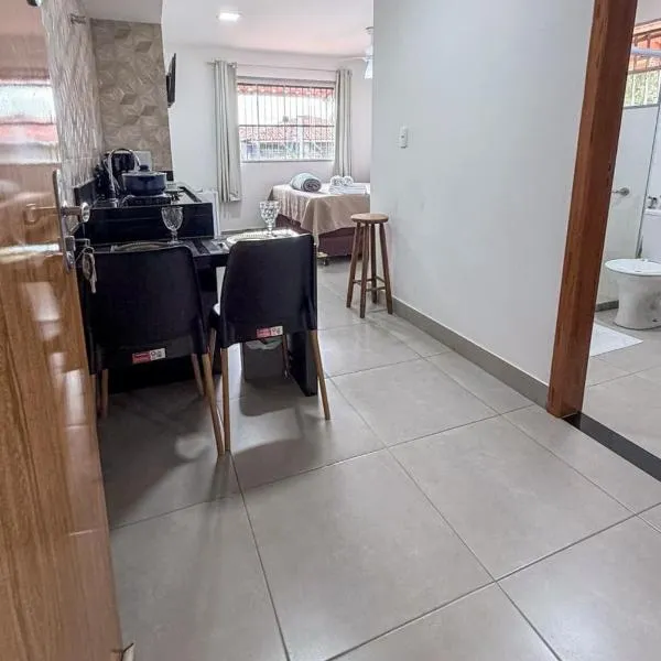 Aeroporto e praia loft casal, хотел в Витория