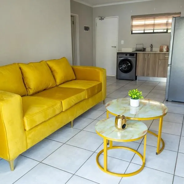 GreenPark Home A chic retreat and peaceful home, hotelli kohteessa Boksburg